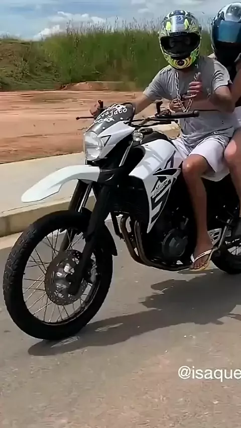 COMO DESENHAR UMA MOTO XT 660 PASSO A PASSO! - dando grau 