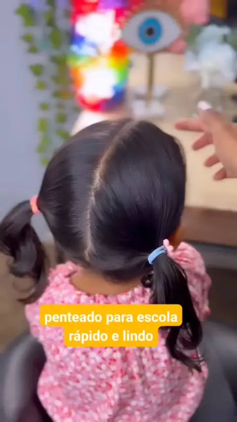 Penteado fácil pra ir a escola 😍#penteadoinfantil #penteadofacil