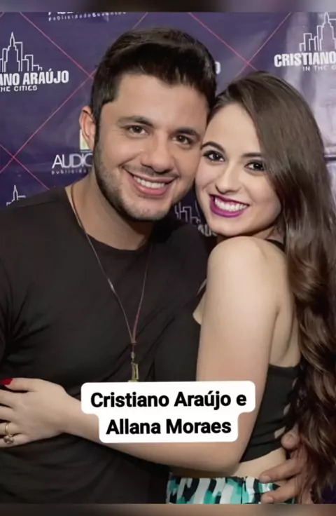Em foto inédita Allana Moraes pede Cristiano Araújo em casamento - MEGA FM  92.3