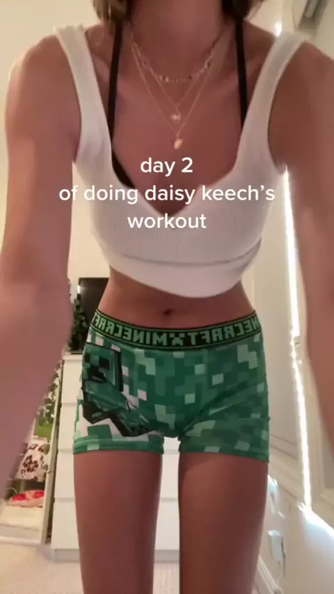 Daisy keech waist 2025 workout