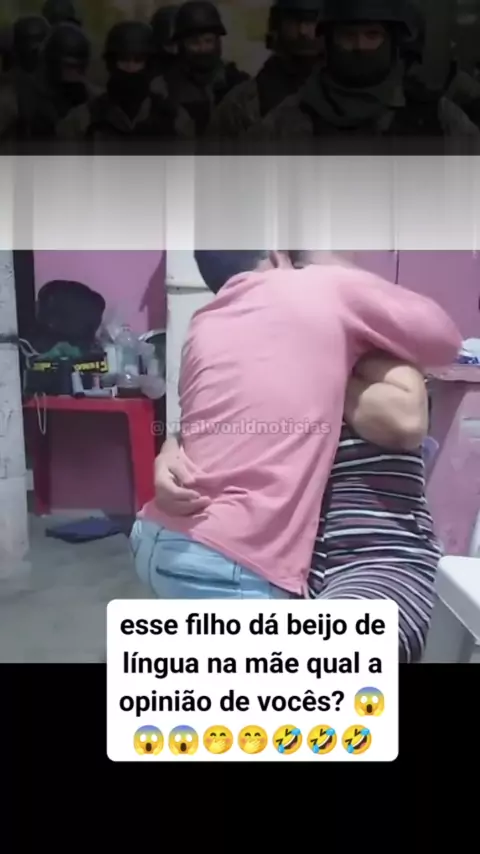 mãe beijando filho na boca de língua | Discover